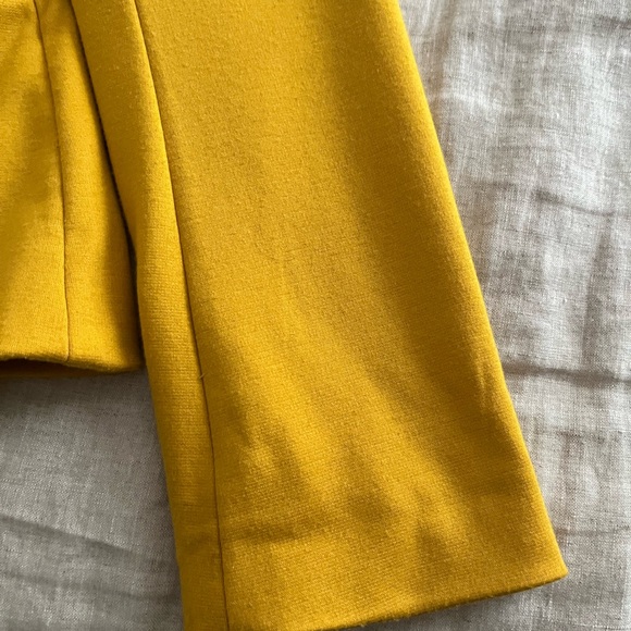 WHBM outlet yellow jacket one button in front size 6 striped lining - Picture 5 of 6